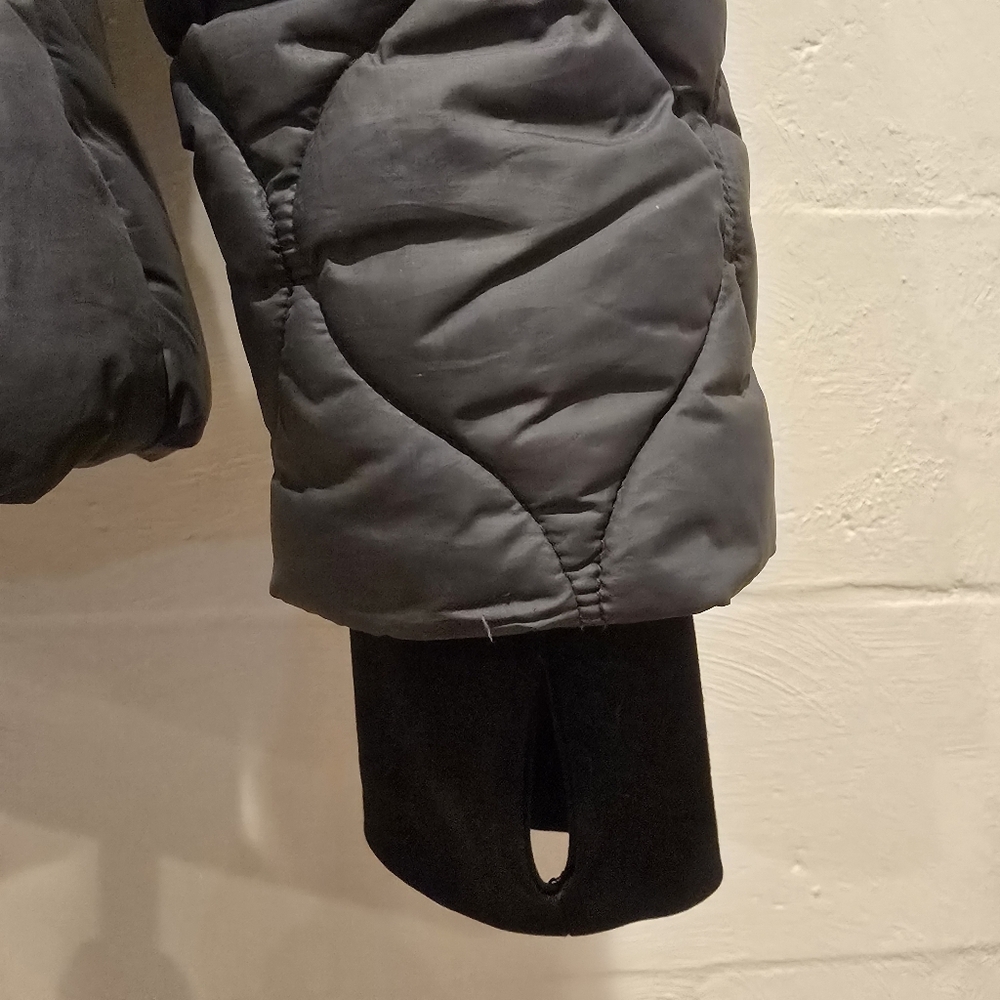 Women's Gray Quilted Puffer Jacket with Faux Fur Hood - Picture 6 of 15